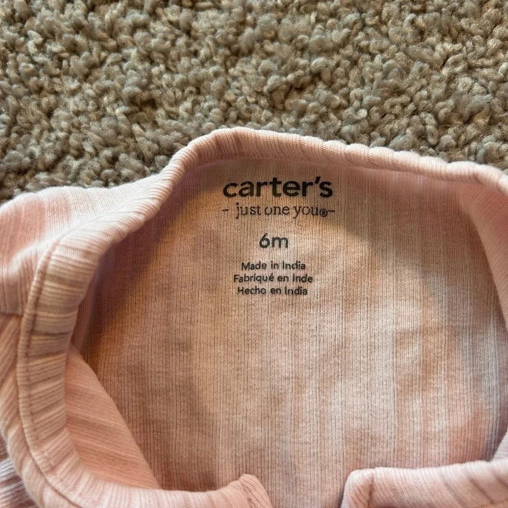 ❤️5 For $20❤️ Carter’s Light Pink One Piece Baby Girls Sleeper  Size 6 Months